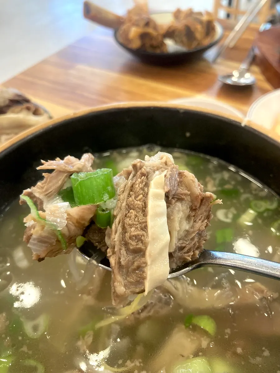 뼈에서 발라낸 갈비살