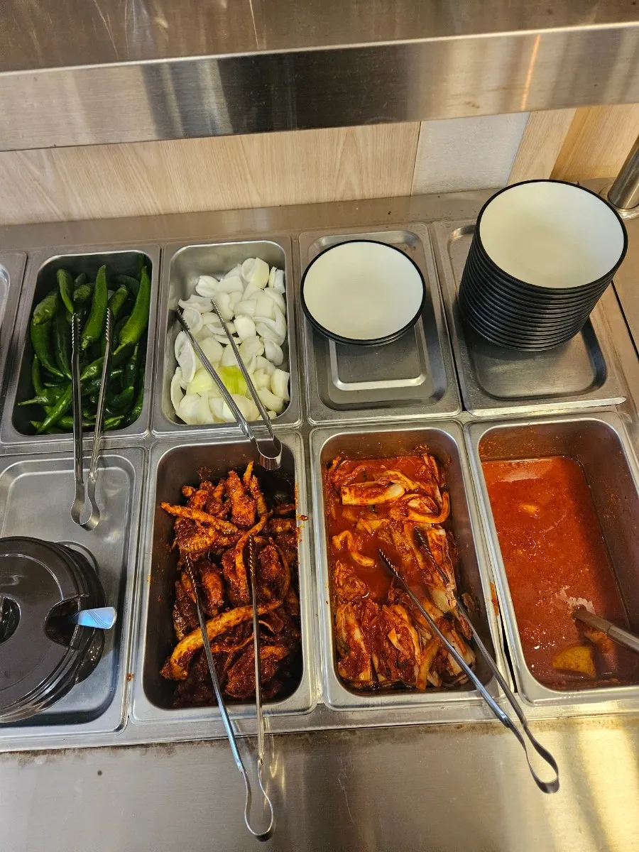 Side dish self-service bar at Hoegi Wang Galbitang