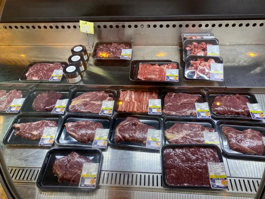 Packaged boiled beef tendon and boiled ox feet products