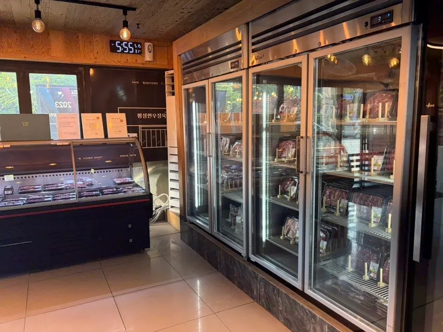 Hanwoo cuts displayed in the meat case