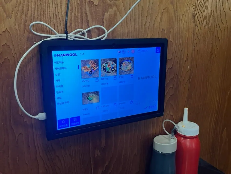 Table with tablet ordering screen