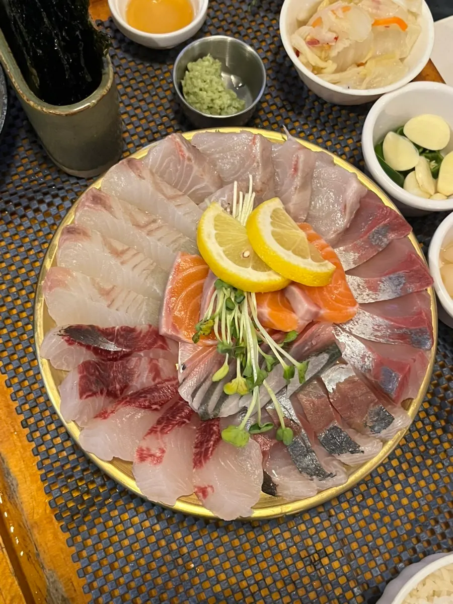 Plate of thickly sliced aged sashimi