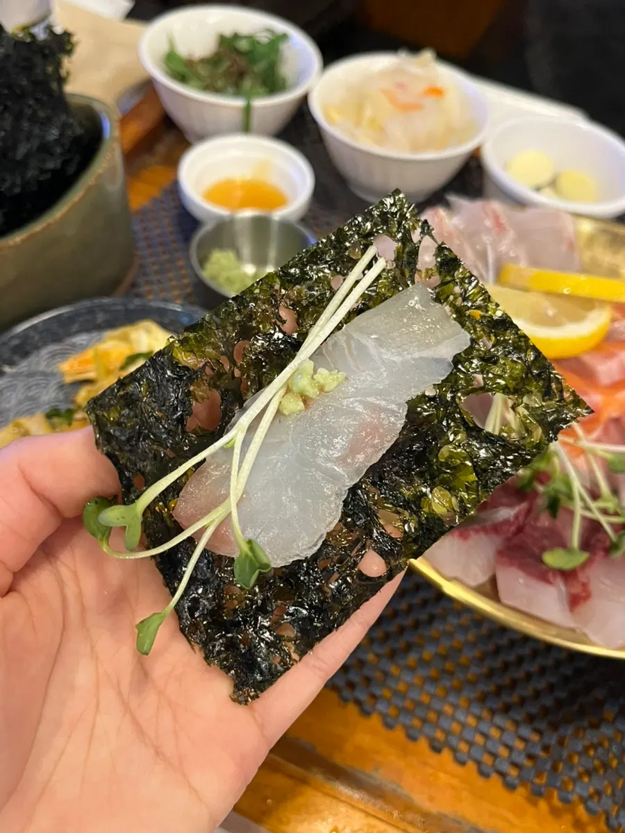 Aged sashimi with dipping sauces