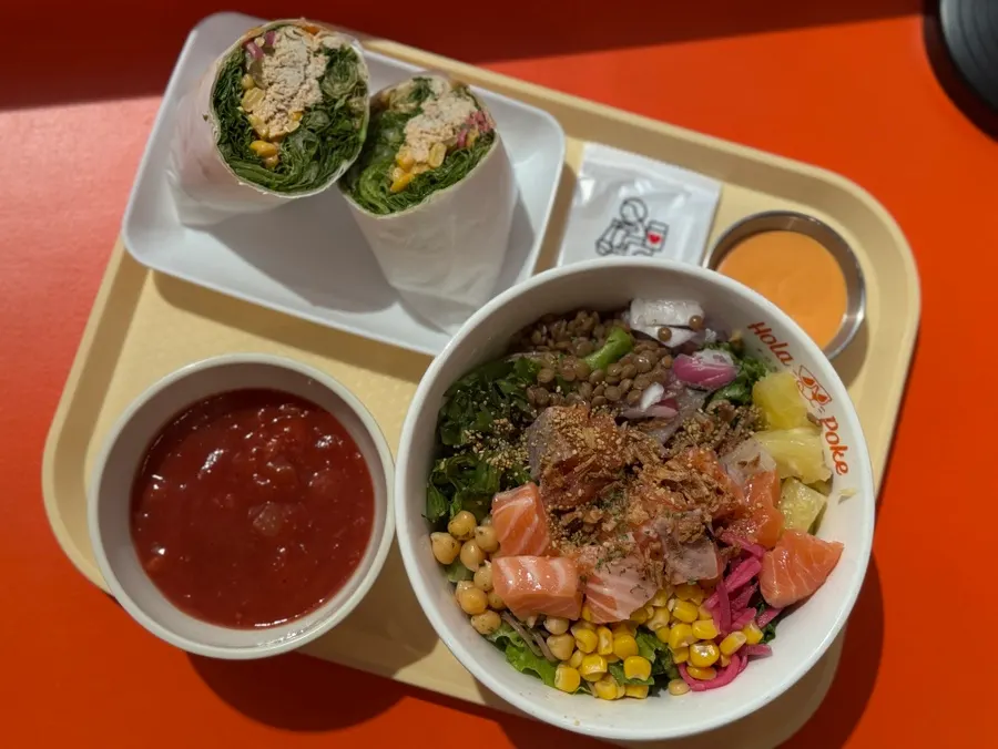 Dressing wijen dan yuzu gratis di self-bar