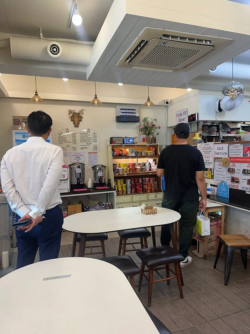 Solo seating inside Halls Gimbap Main Branch
