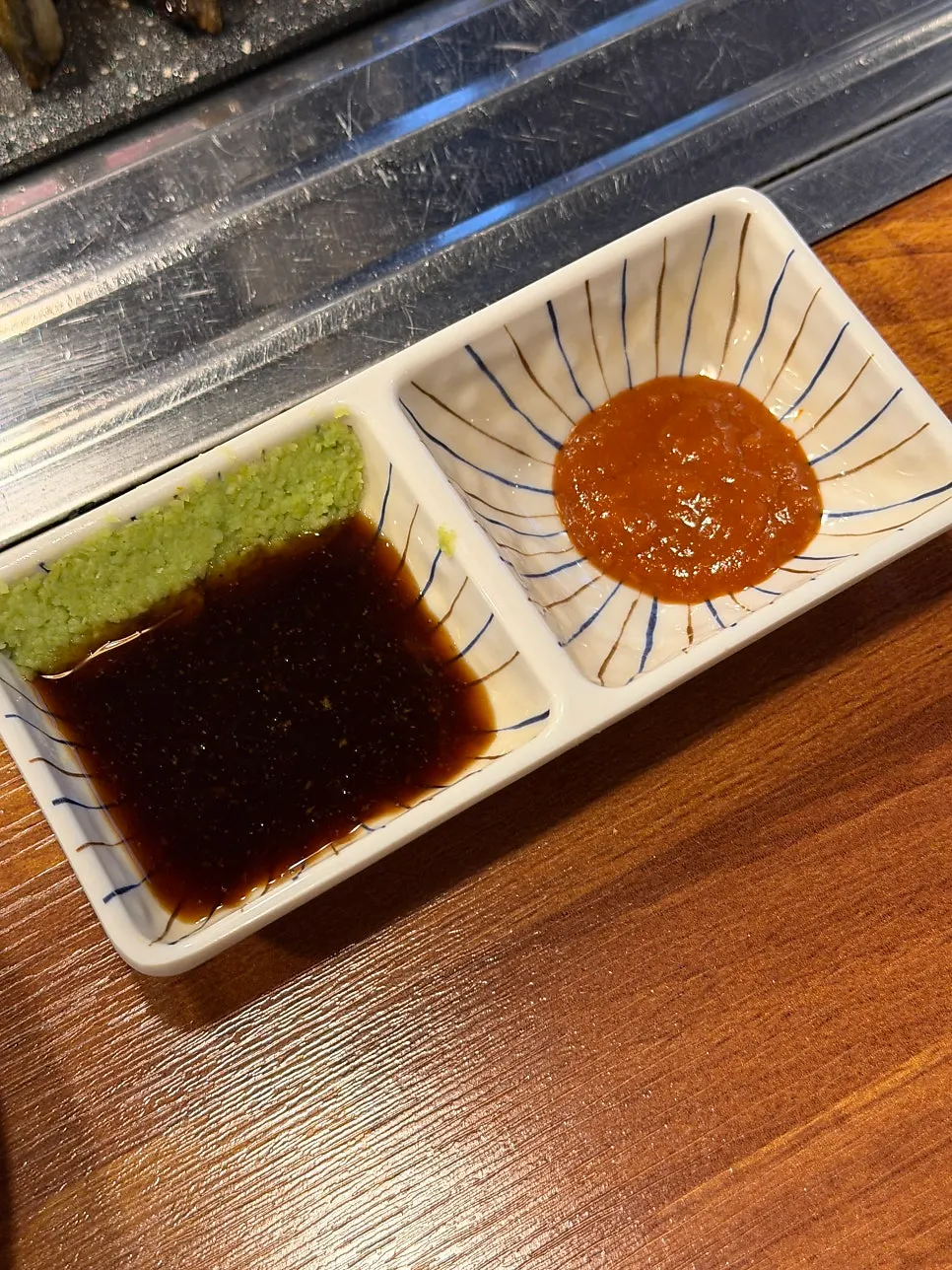 Two kinds of special sauce at 99Jangeo88