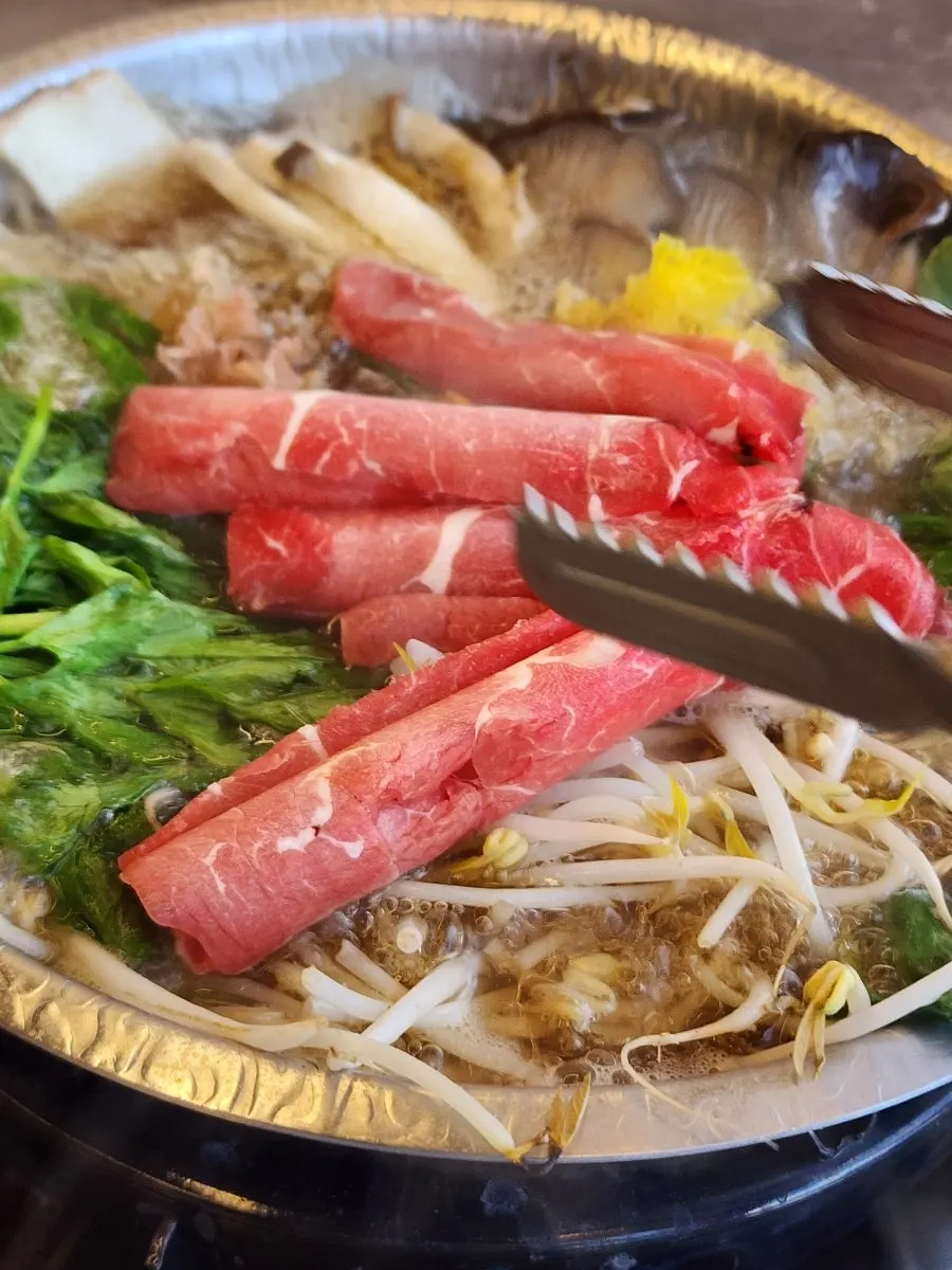 Fire-flavored jjukkumi stir-fry mixed with cabbage