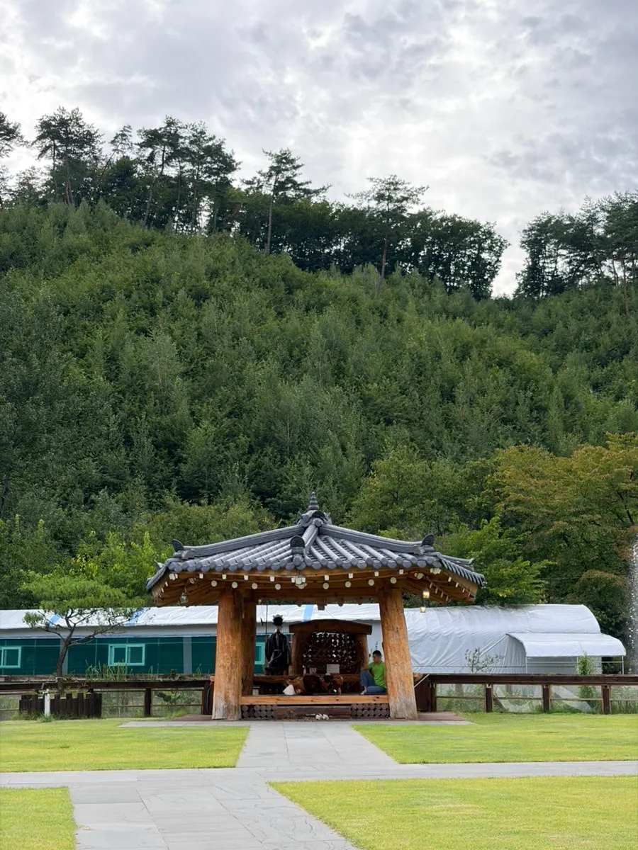 Hanok space with the feeling of a Joseon-era historical site