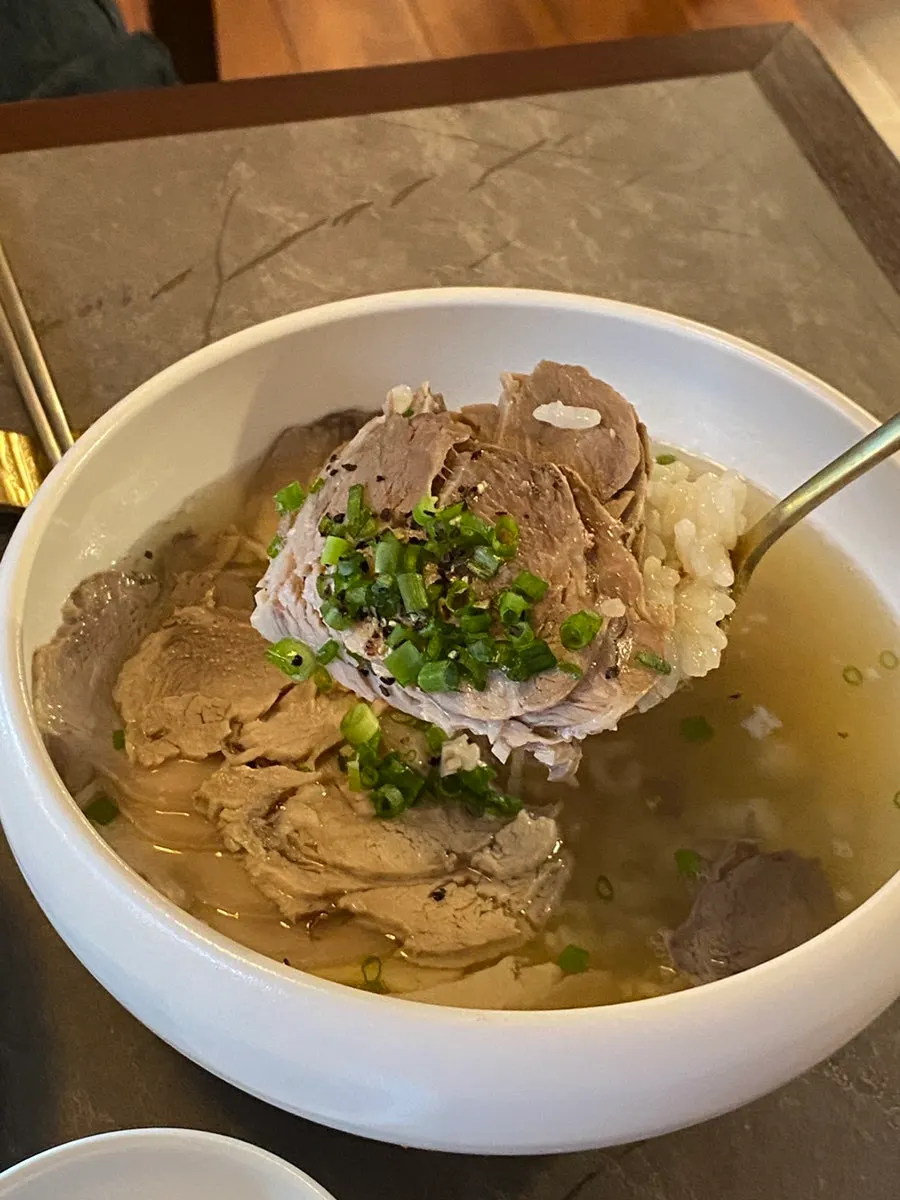 Anok's clear pork gomtang topped with meat