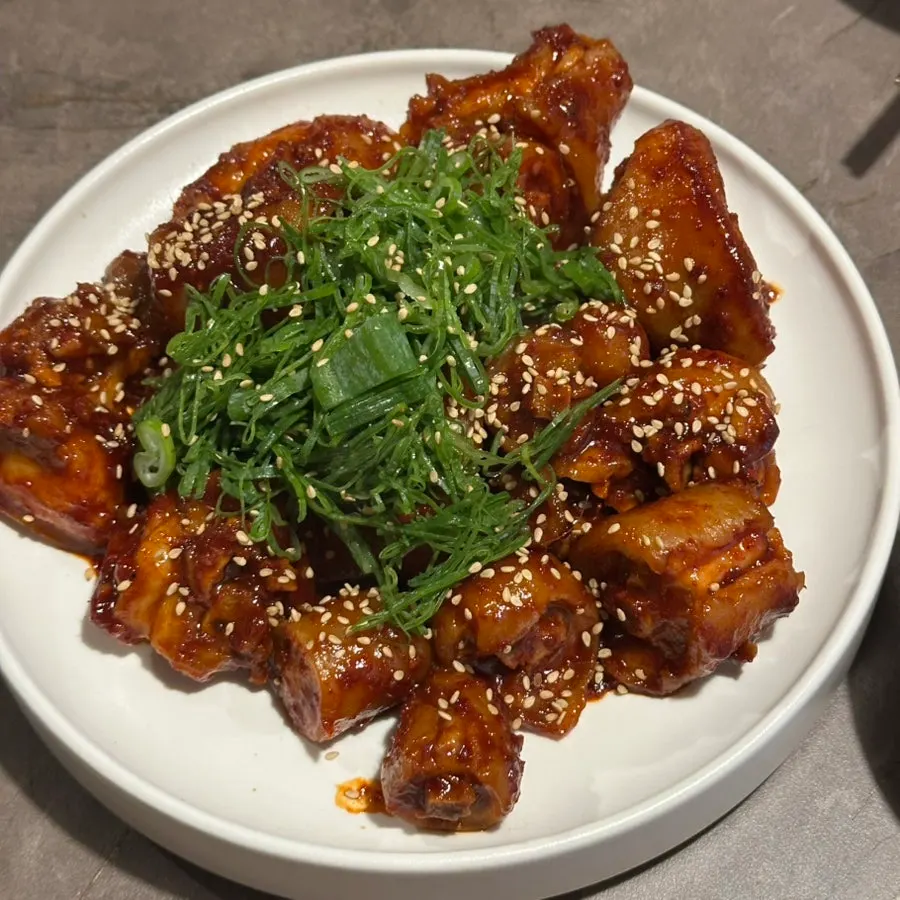 A plate of Anok's pork tail jjim