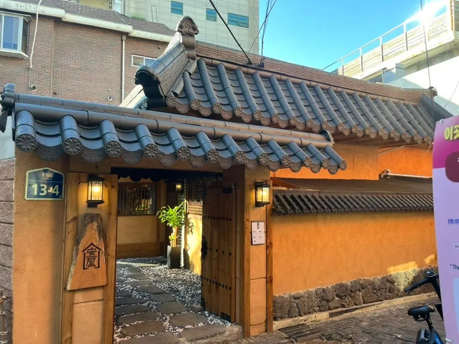 Alley with Anok's entrance and sign