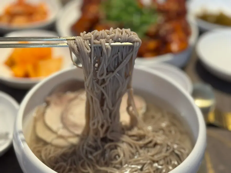 안옥 평양냉면과 돼지꼬리찜 조합