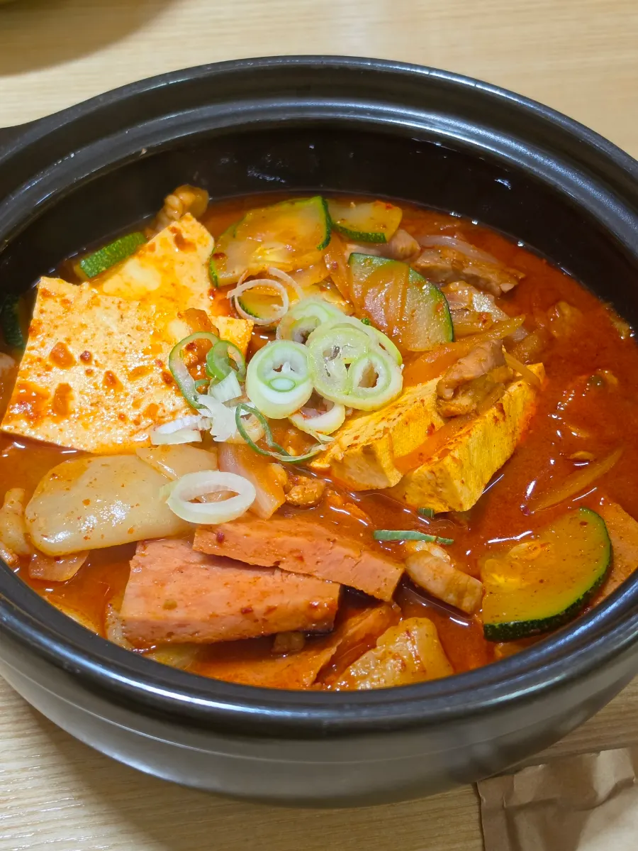 Pot of the signature pork tofu jjageuli