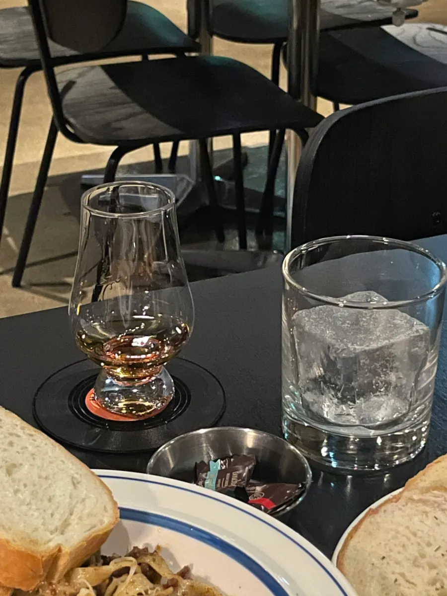 Glass of Aran 10 Year whisky