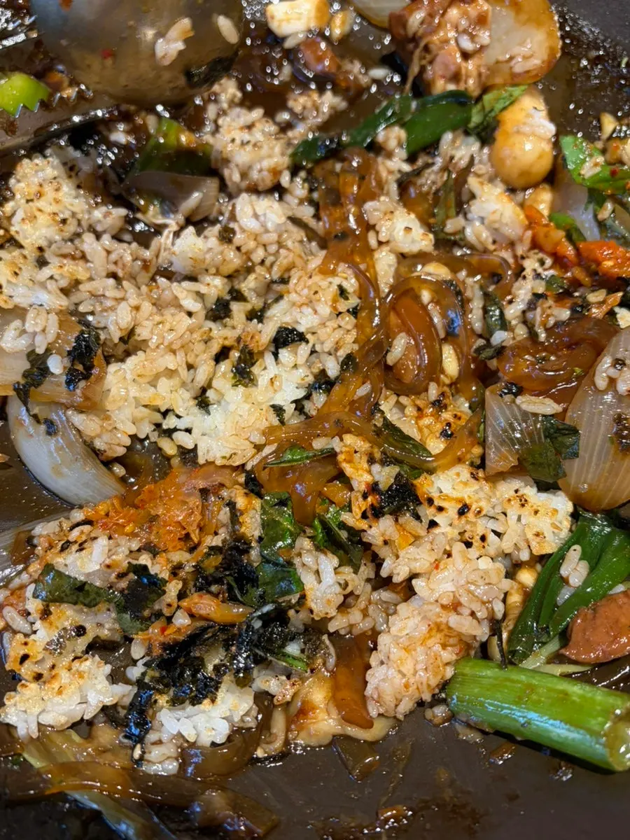 Ongbap with a crispy nurungji texture