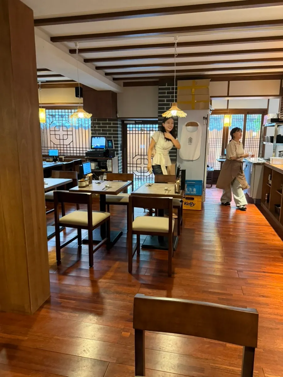 Anok's hanok-style interior