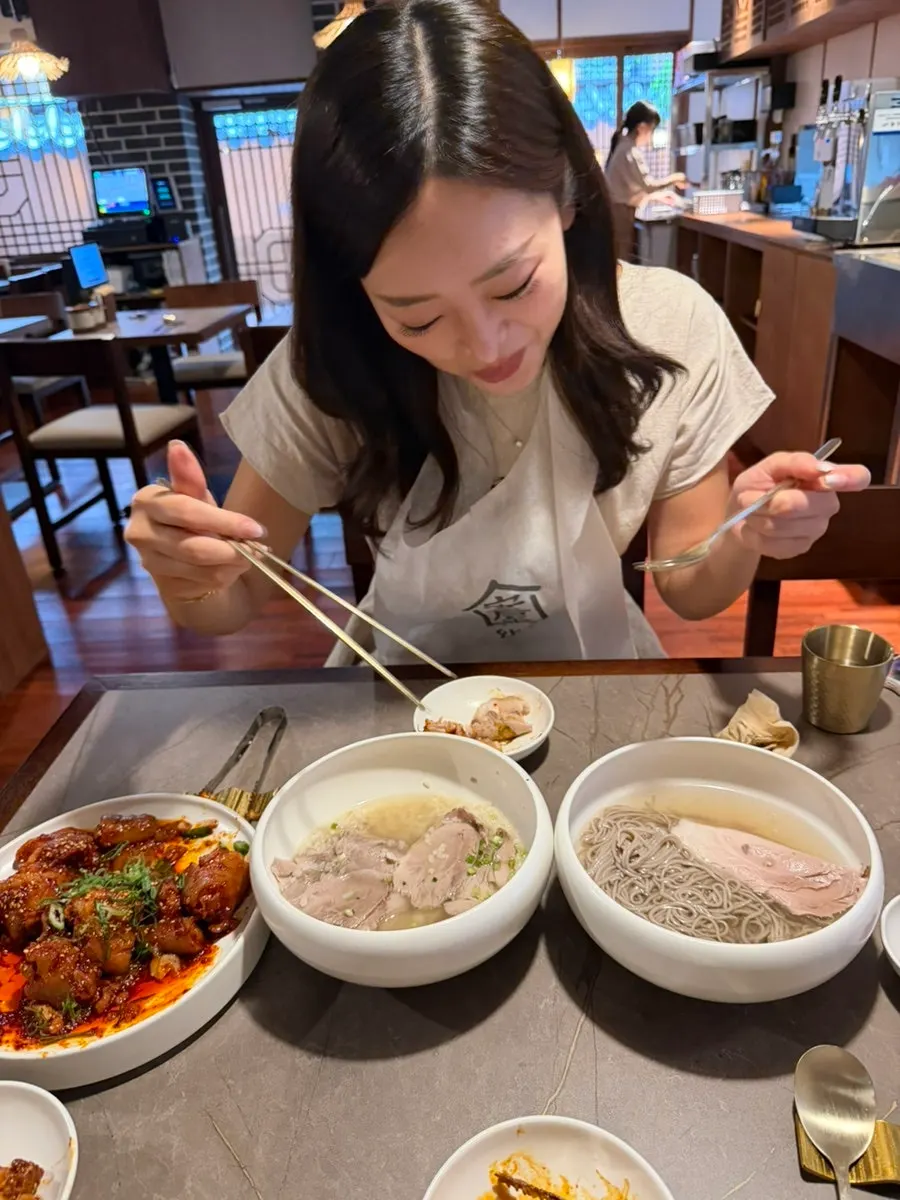 A hot gomtang meal
