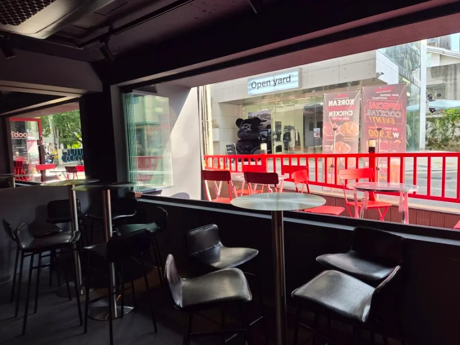 Outdoor terrace seating
