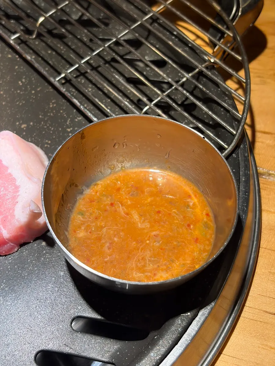 野蒜、白泡菜等一桌小菜