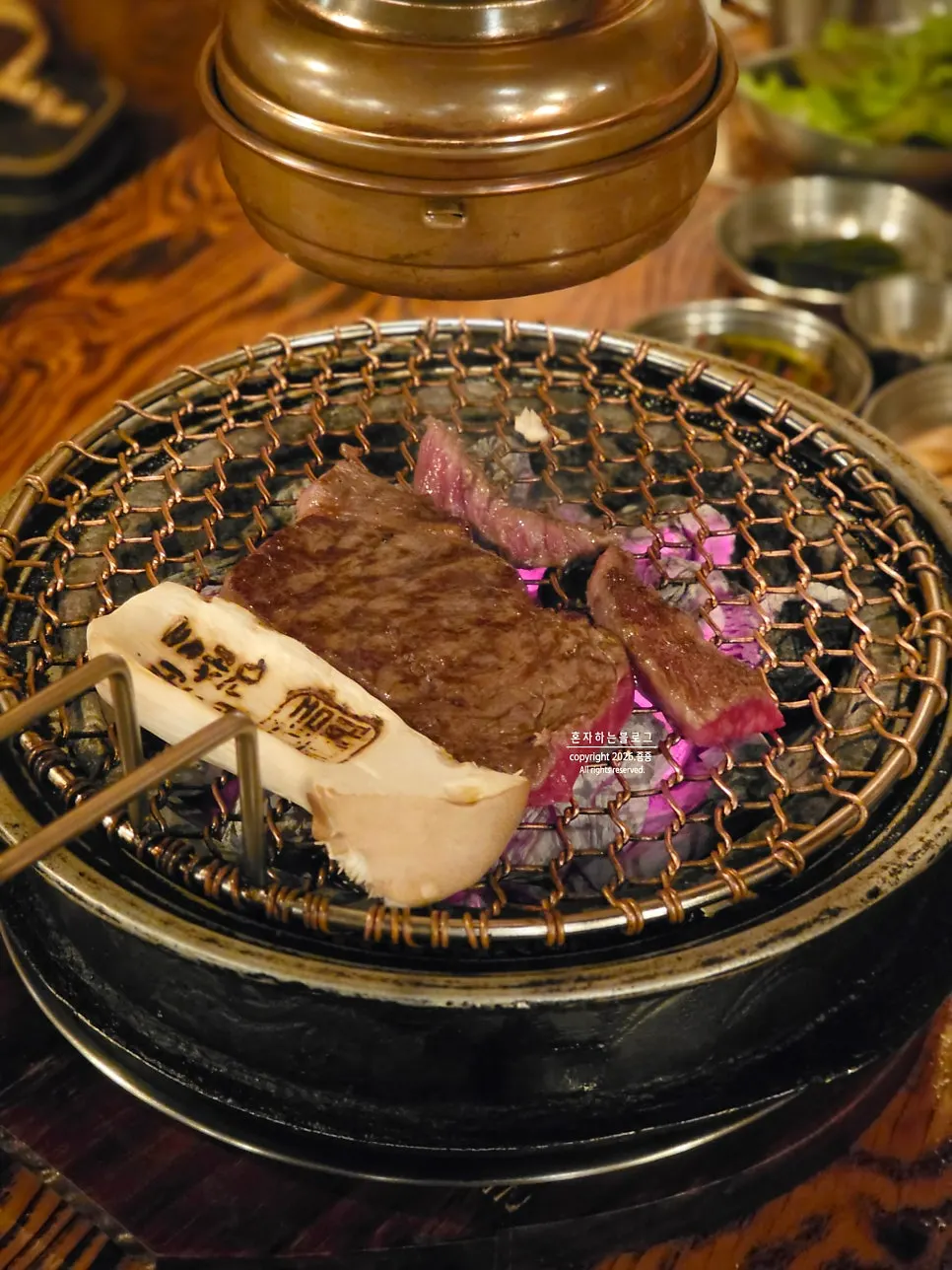 먹는 속도에 맞춰 순서대로 구워지는 고기