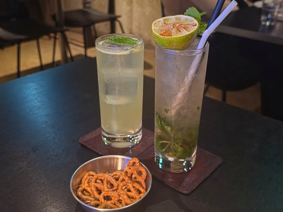 Bitters cocktail bar near Hongik University's main gate