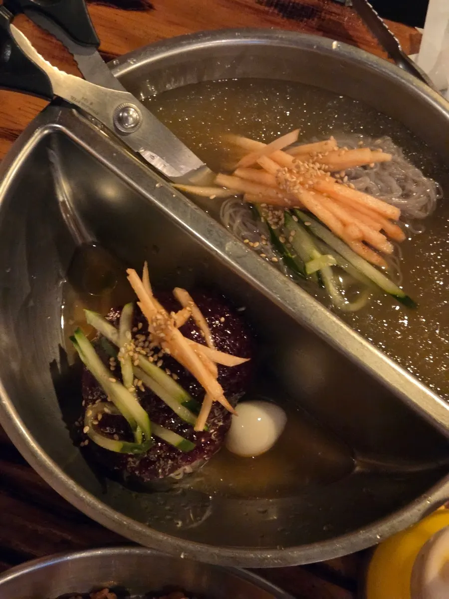 Half-and-half mul naengmyeon and bibim naengmyeon