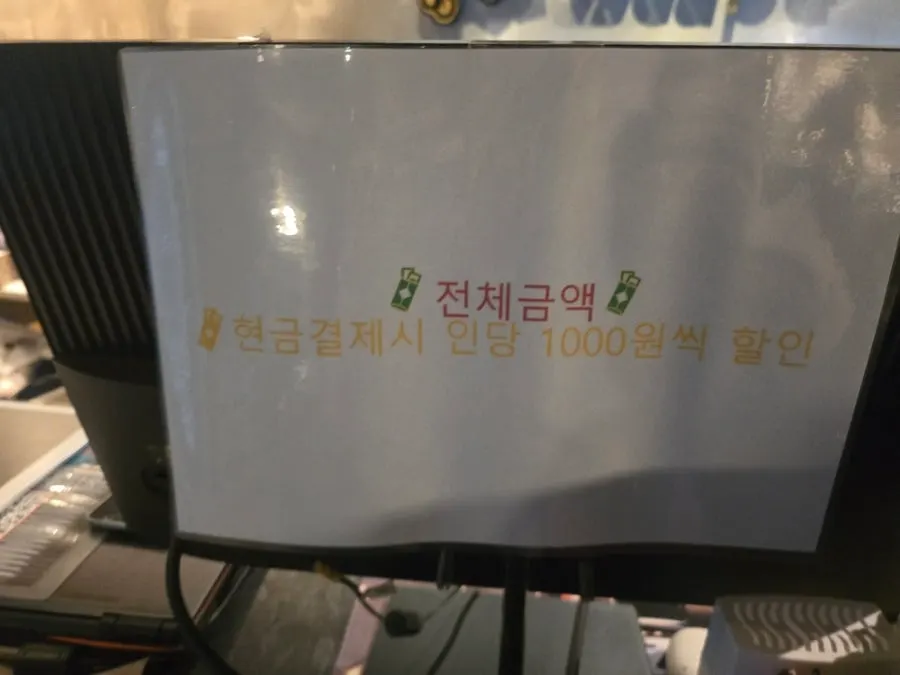 큐브이스케이프 홍대점 매장 한쪽 풍경