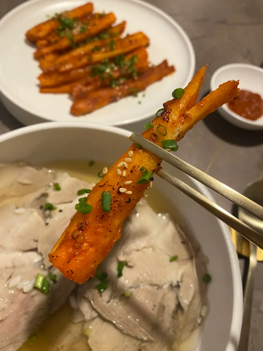 An additional serving of clear gukbap
