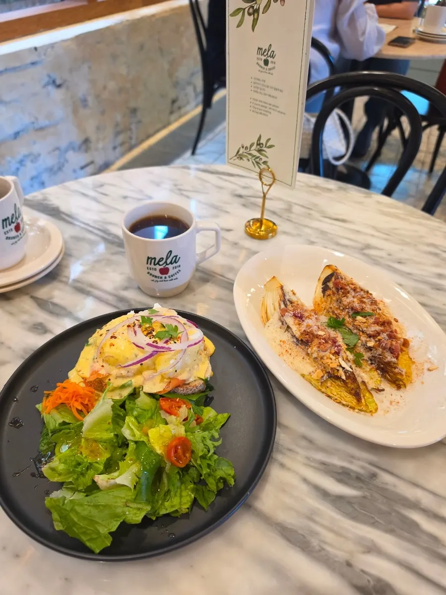 Two brunch dishes chosen with different main ingredients
