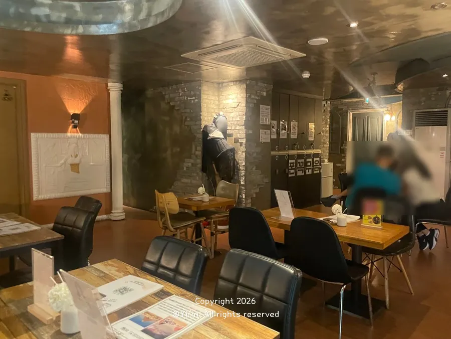 Waiting area at Cube Escape Hongdae Branch