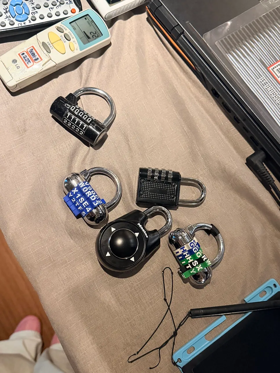 타워링 테마 시놉시스 안내문