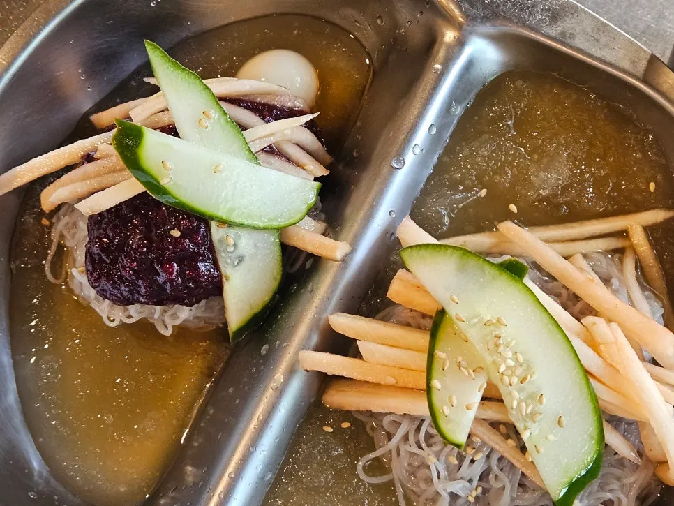 Half-and-half naengmyeon, mul and bibim