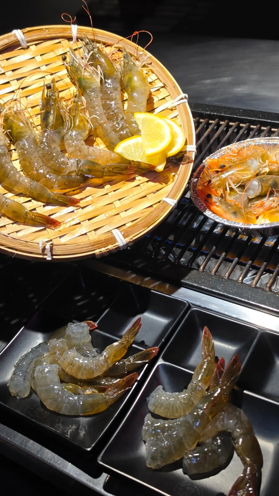 Information on the live shrimp and grilled clam set