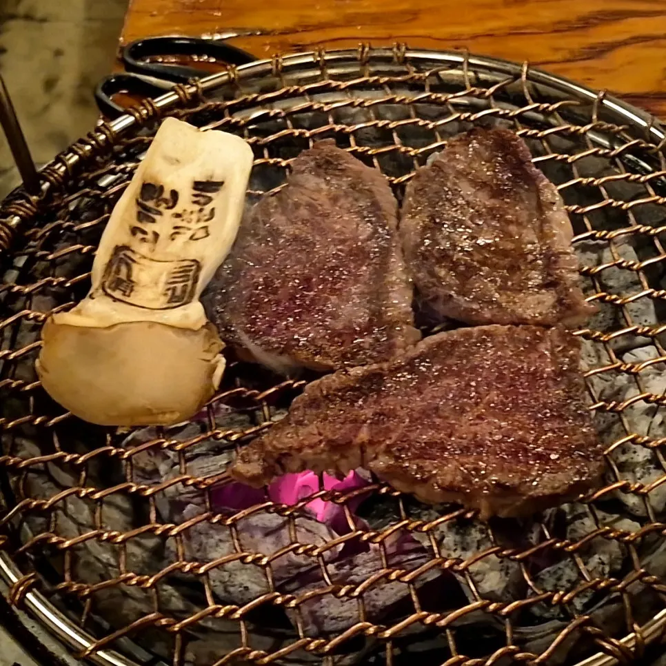 노릇하게 구운 돼지고기