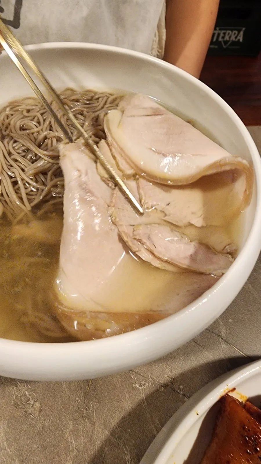 Clear Pyongyang naengmyeon with chewy noodles