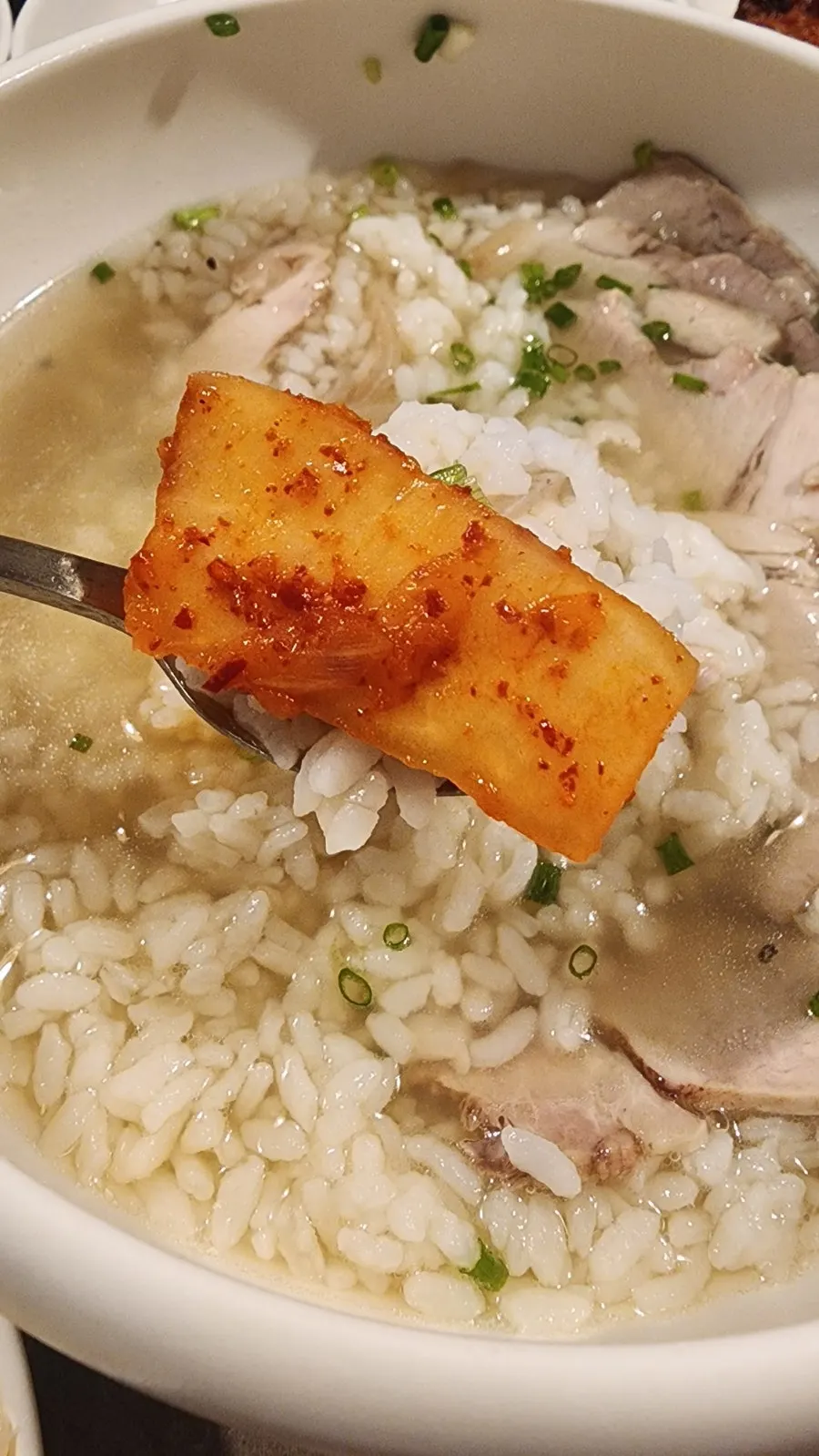 Gomtang with refilled broth and rice
