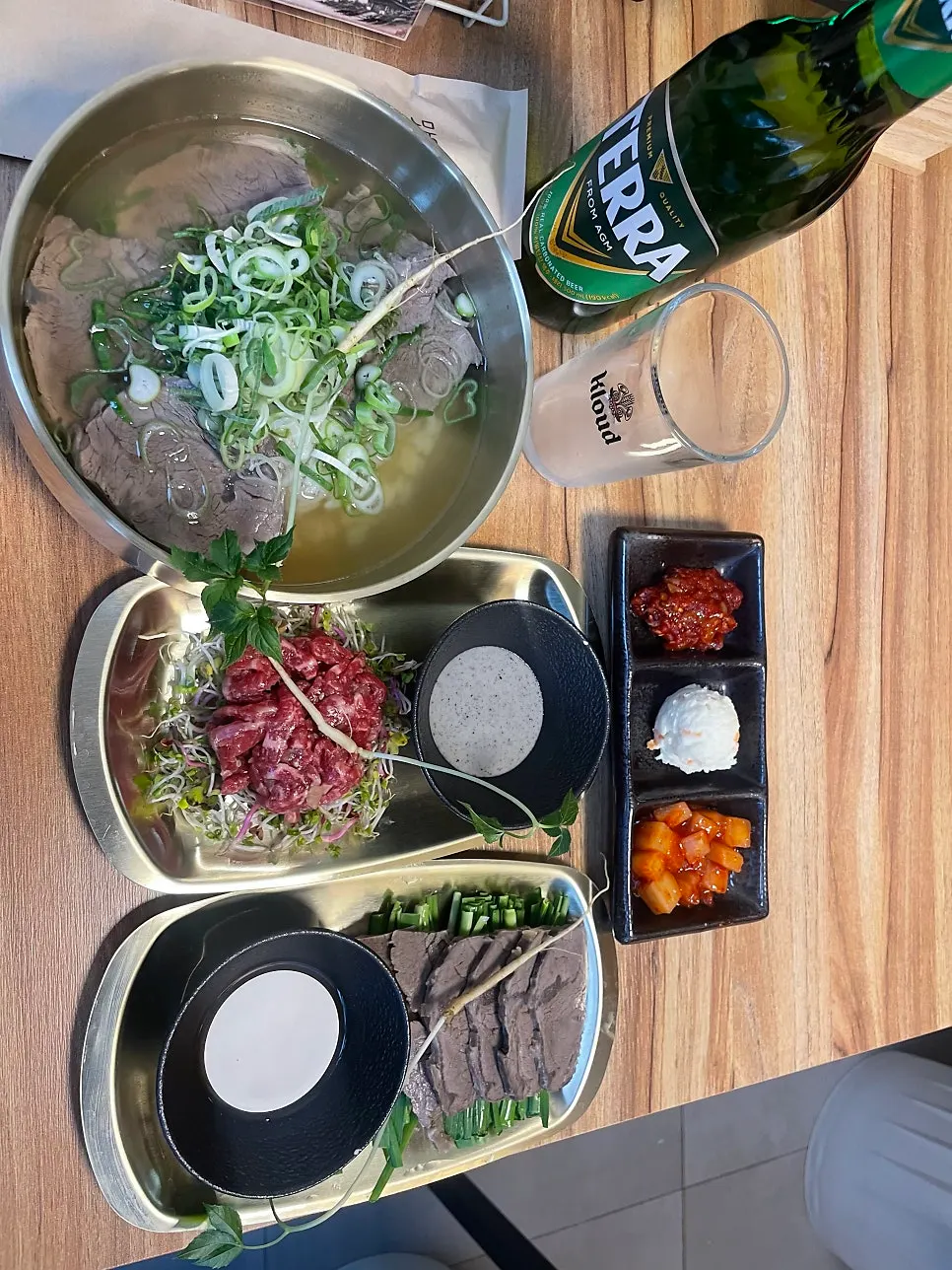 百里牛骨汤生拌牛肉韩牛料理