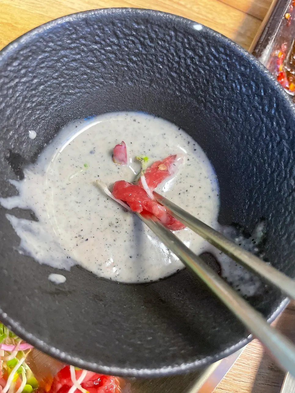 分量十足的韩牛料理餐点