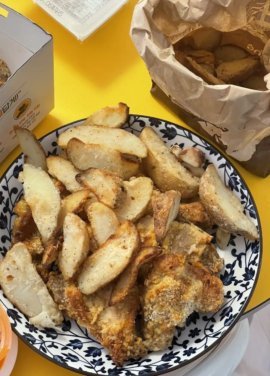 남해마늘바사삭과 갈릭버터 케이준감자 한 상
