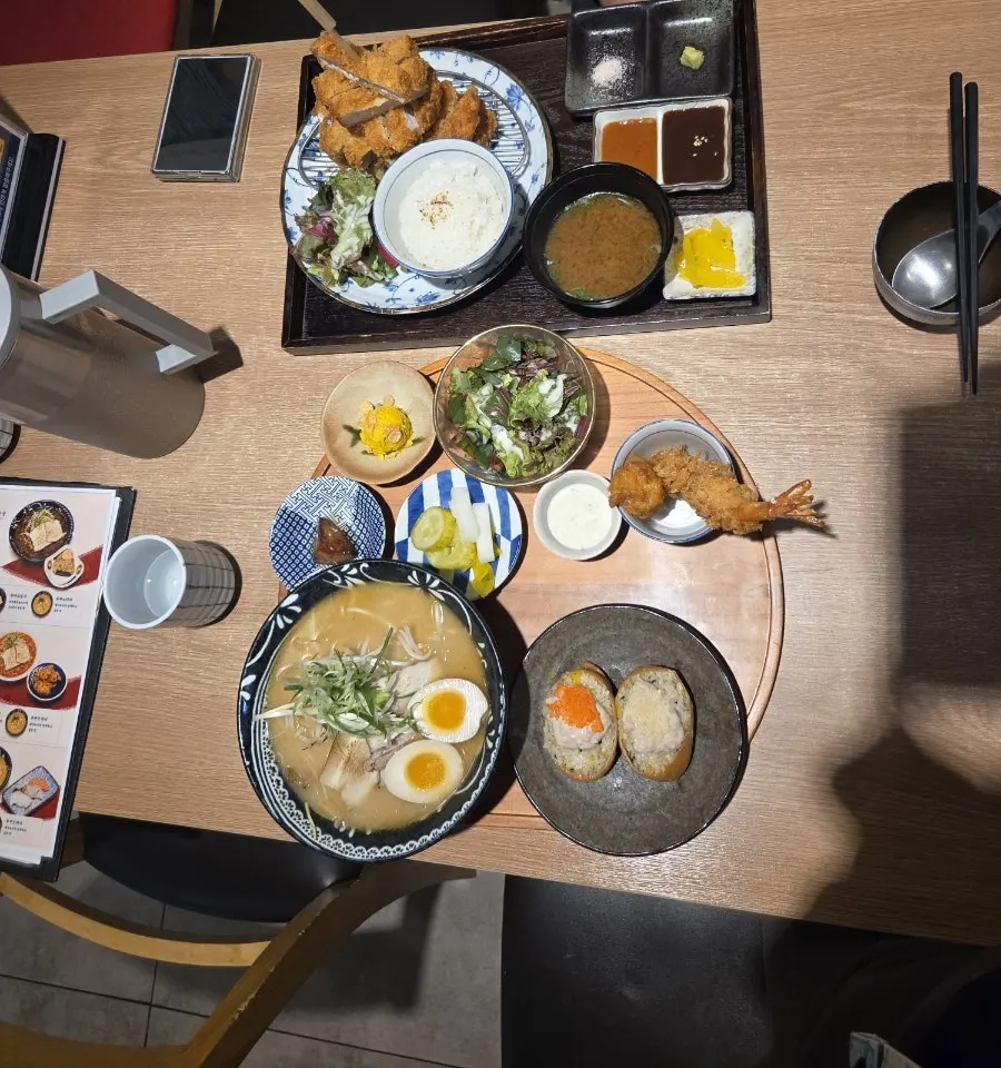 Sandeomi Fukuoka Asosan pork loin katsu spread