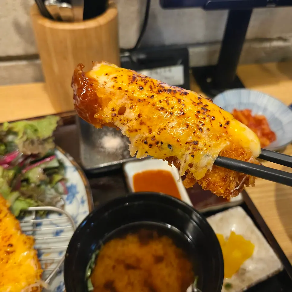 Sauces served with the mixed katsu