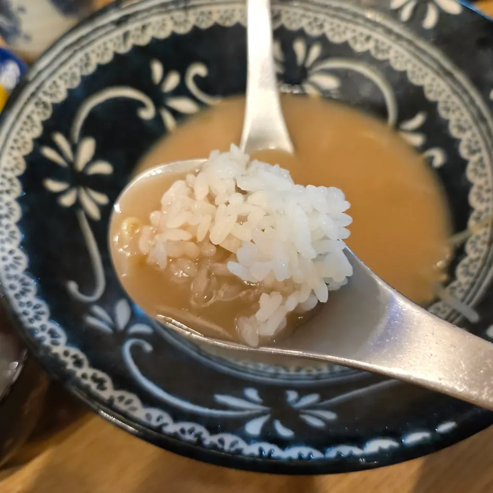 Rice added to the ramen broth