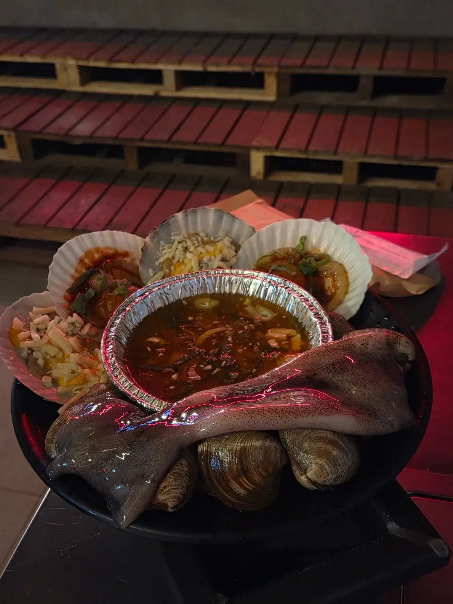 Vieiras al queso con salsa de chile