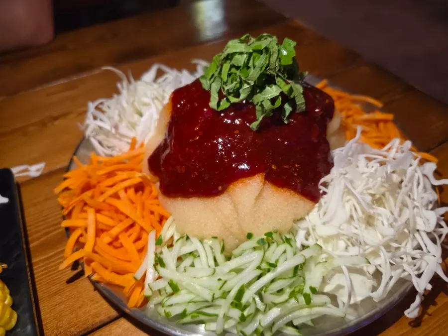 Makguksu piled high with slushy ice