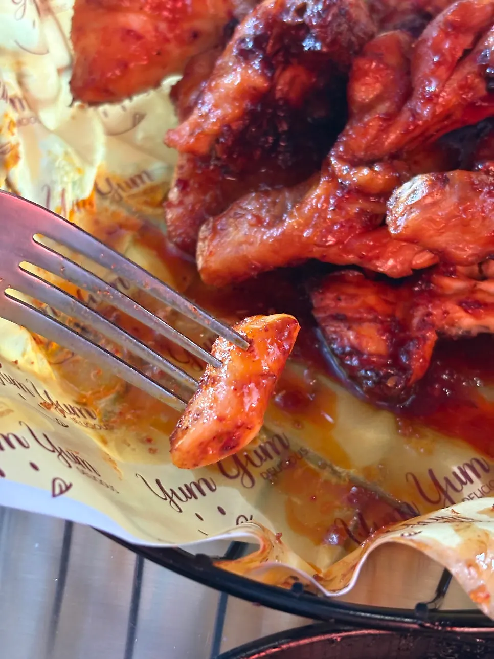Plate of well-seasoned chicken and tteokbokki