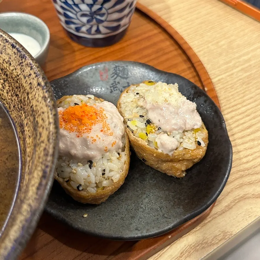 Full spread of the Kumamoto-style Premium Special Ramen Set