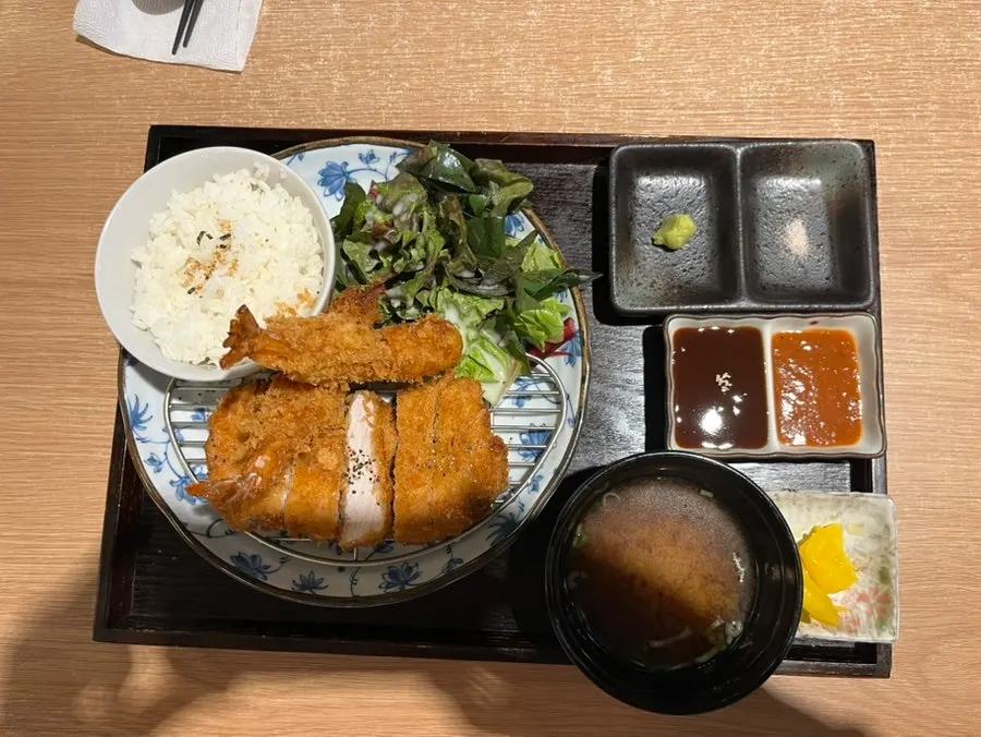 Full pork katsu set spread from Hongdae Gureume