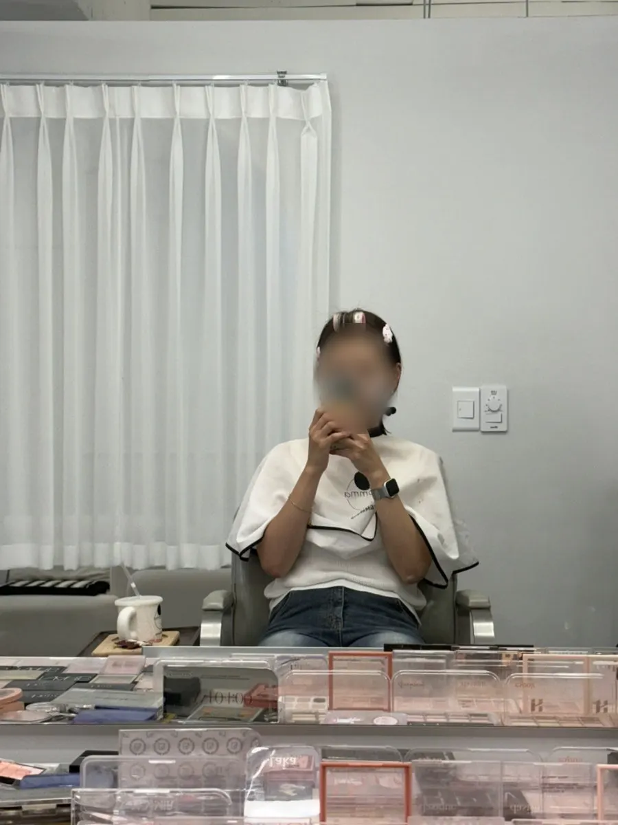 레퍼런스 상담 후 메이크업 시작