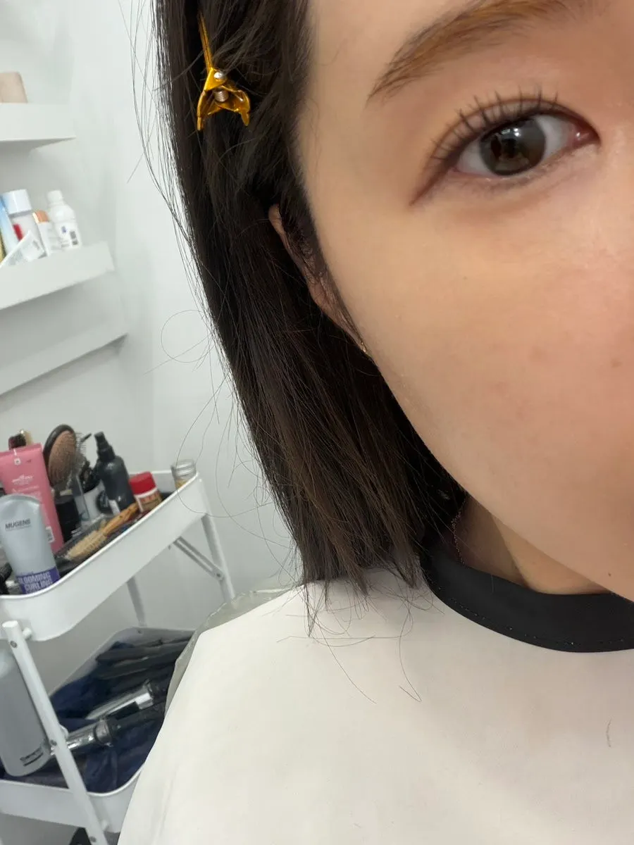 Reflection in the mirror during the makeup session