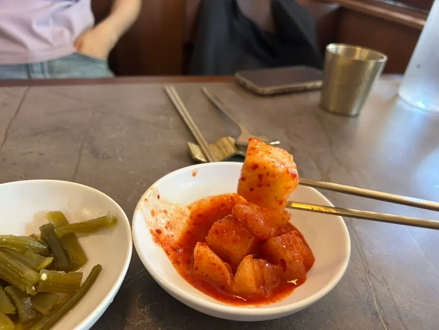 Dadegi, kimchi, gungchae, and kkakdugi side dishes